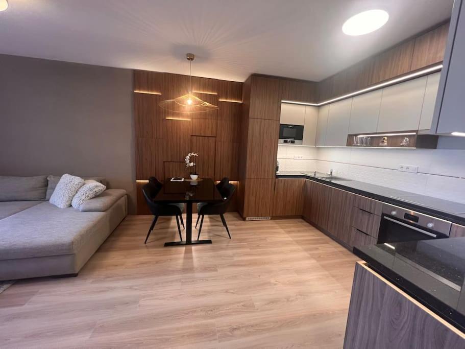Karzo Lk 206 Apartamento *